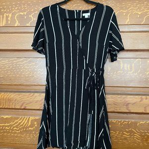 Black & White Dress (Xhilaration)